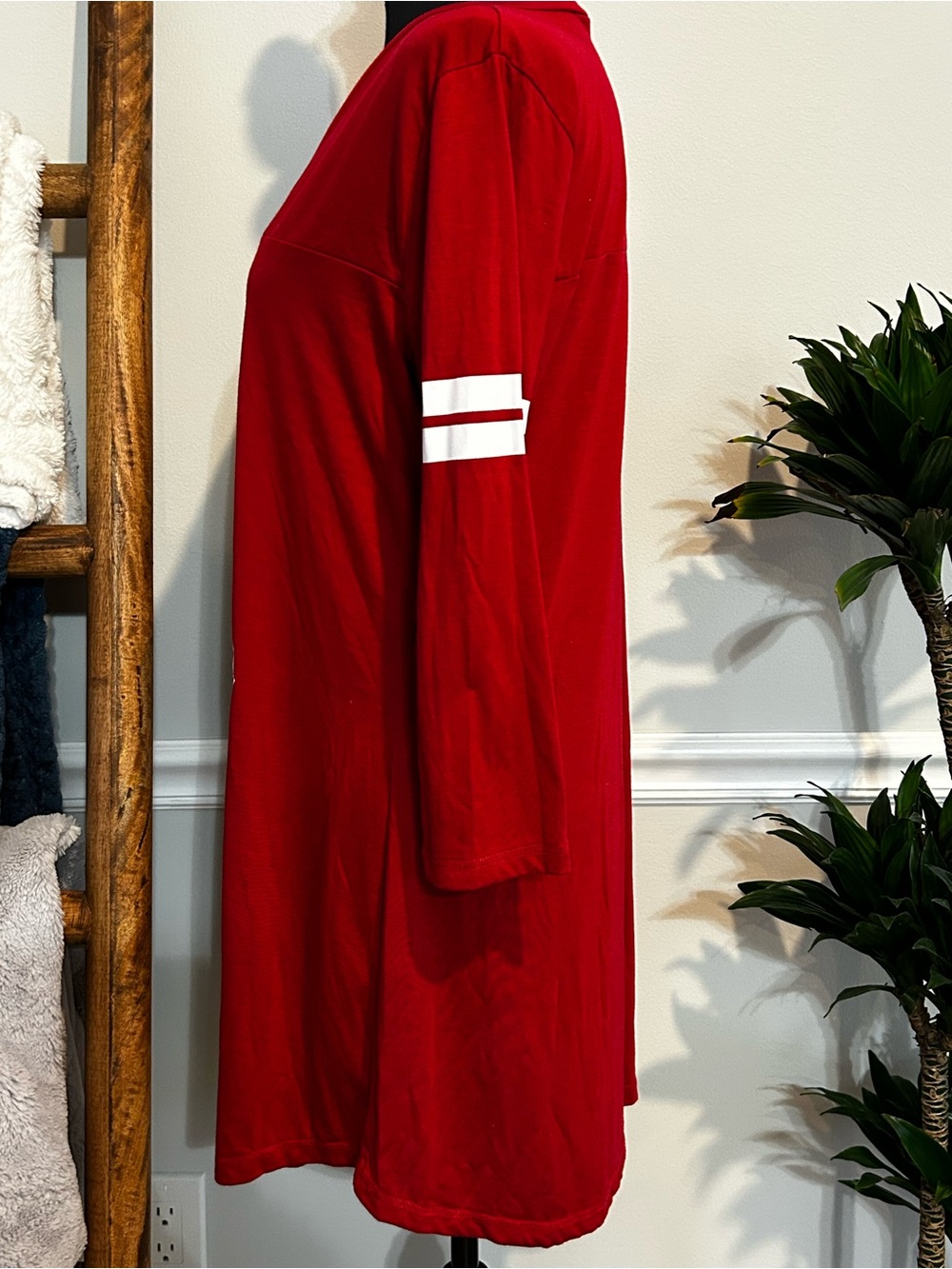 Alabama Crimson Nightgown - Red Size Large - Picture 5 of 8